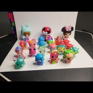 Hatchimals Neon Night glow 22 Loose Figure And 3 Picies Choose Your Own